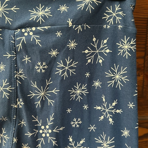 Snowflake leggings - Picture 2 of 3
